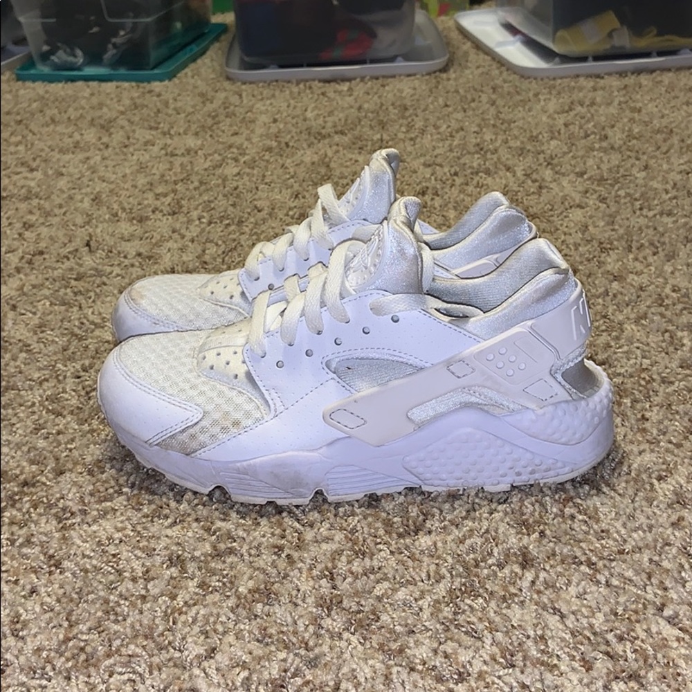 All White Nike Air Huraches